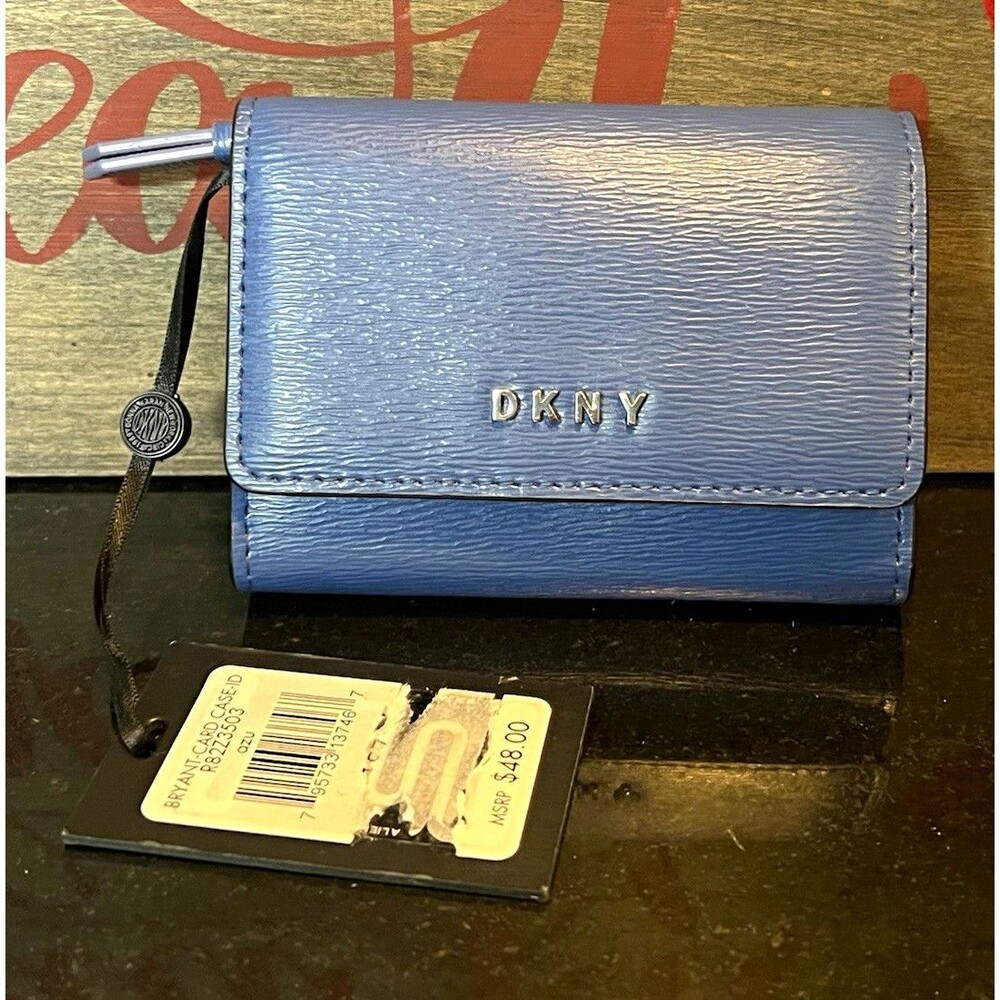 NWT DKNY Bryant Card Case ID Wallet Azure Blue Saffiano Leather Keyring